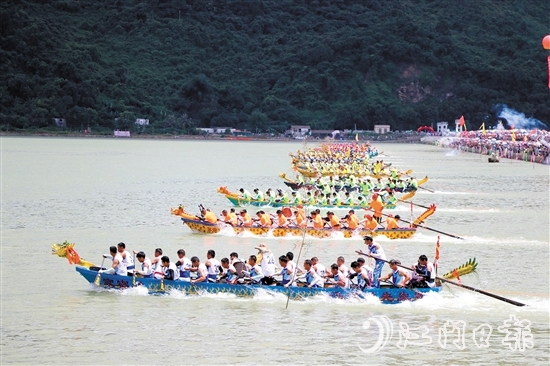 據(jù)史料記載，下川島海上龍舟賽已有115年歷史。