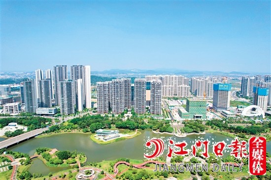 我市改善型住房需求不斷增加，房企結(jié)合購房者的需求推出多樣化產(chǎn)品。