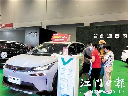 業(yè)內(nèi)人士建議，想買車的消費者盡早下訂。